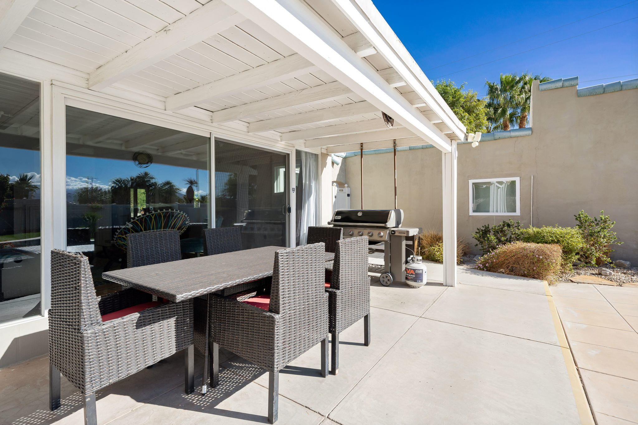 477 East Vía Colusa Palm Springs, CA 92262 - Photo 23 of 49 23-web-or-mls-MGColusa0121_023