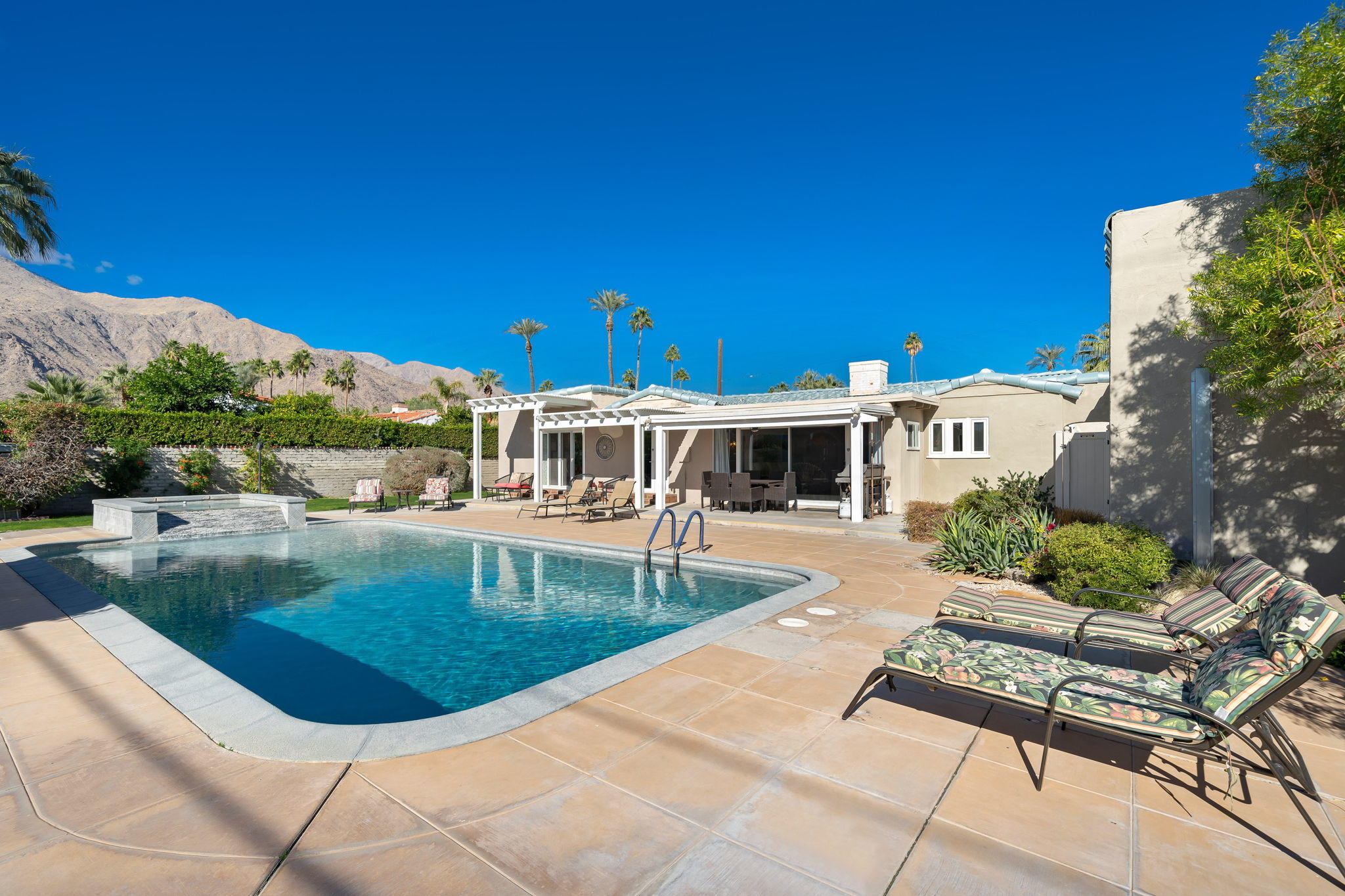 477 East Vía Colusa Palm Springs, CA 92262 - Photo 28 of 49 28-web-or-mls-MGColusa0121_028