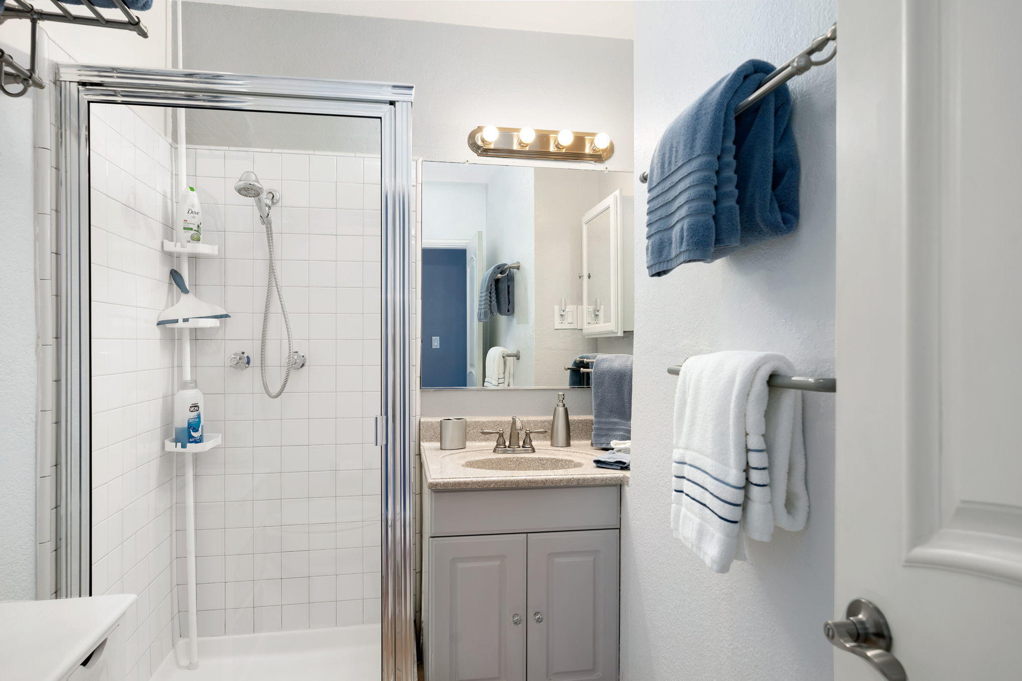 477 East Vía Colusa Palm Springs, CA 92262 - Photo 37 of 49 37-web-or-mls-MGColusa0121_037