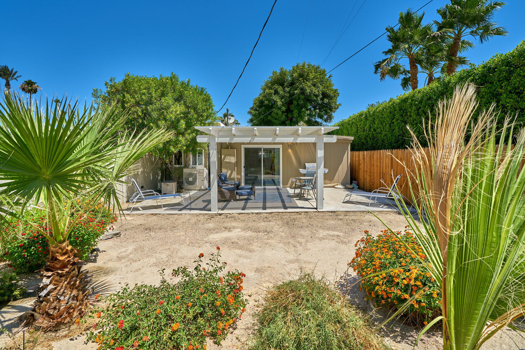 477 East Vía Colusa Palm Springs, CA 92262 - Photo 49 of 49 477 E Va Colusa-013-084-Guest13-MLS_Size