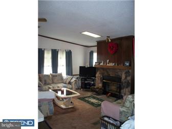 422 Ranee Loop Bear, DE 19701 - Photo 9 of 12 Family Room