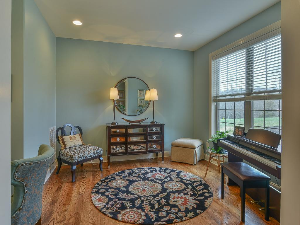 268 Arrowood Road Jonesborough, TN 37659 - Photo 7 of 33 Office