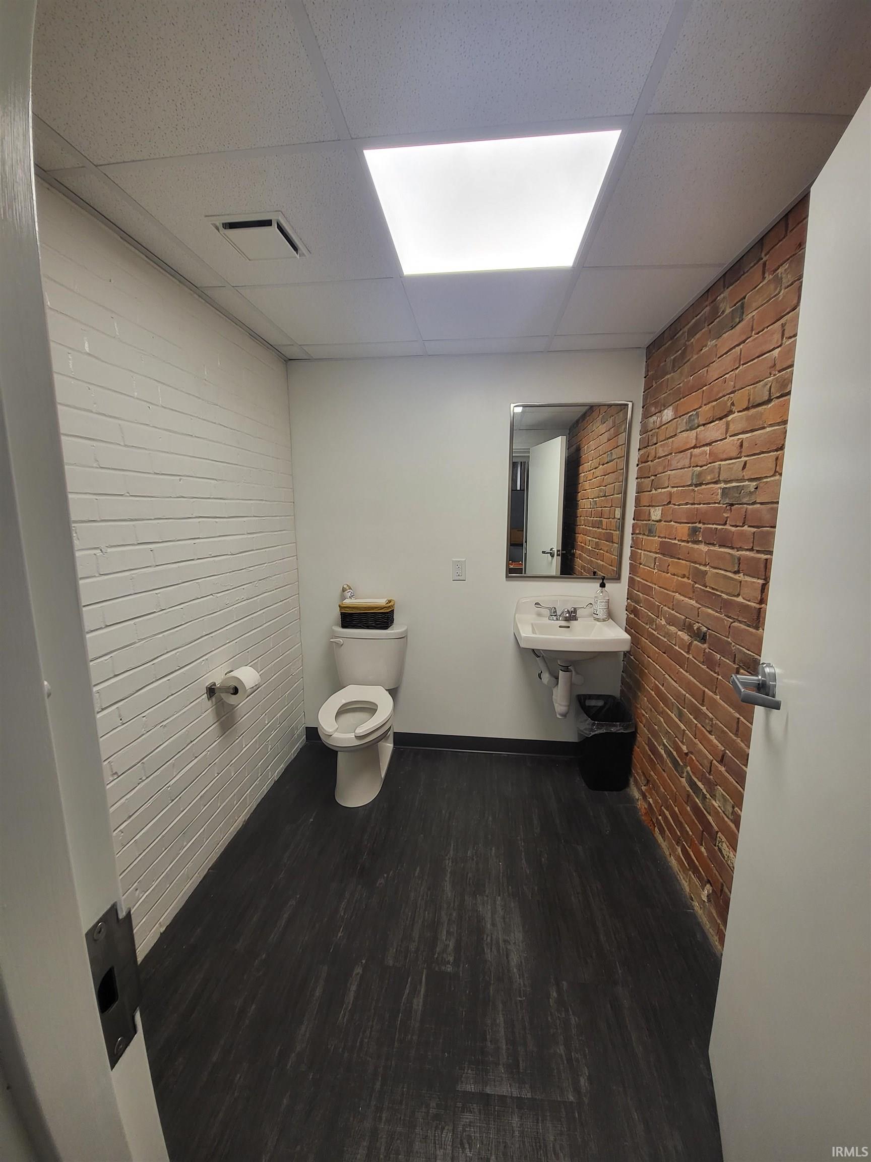 327 Main Street Evansville, IN 47708 - Photo 9 of 22 Gallery Image 9