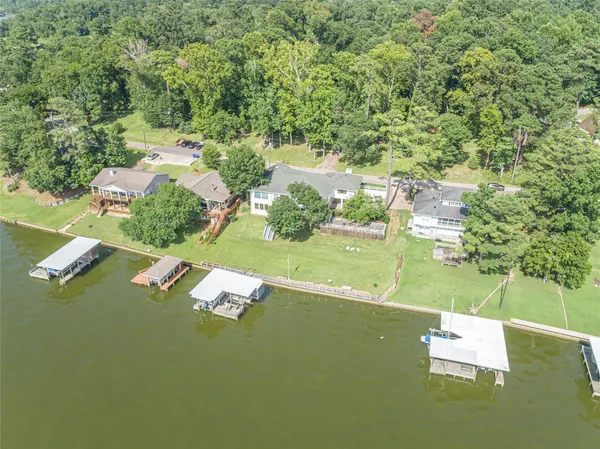 $990,000 | 172 Cedar Lane, Livingston, TX 77351