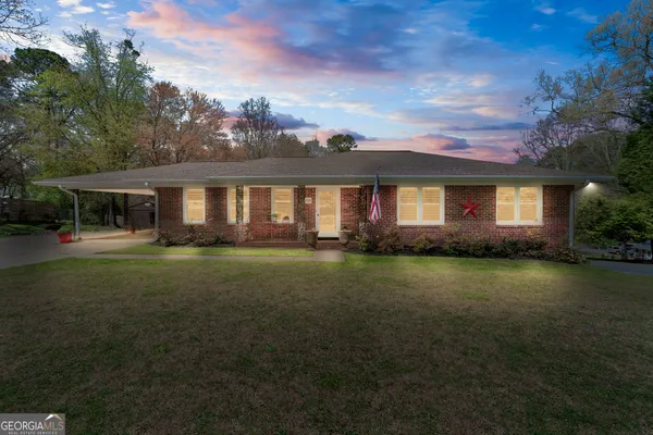 $440,800 | 522 Hickory Street, Bremen, GA 30110
