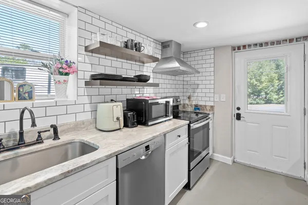$440,800 | 522 Hickory Street, Bremen, GA 30110