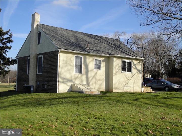 608 Callowhill Road Perkasie, PA 18944 - Photo 3 of 14 Exterior Back