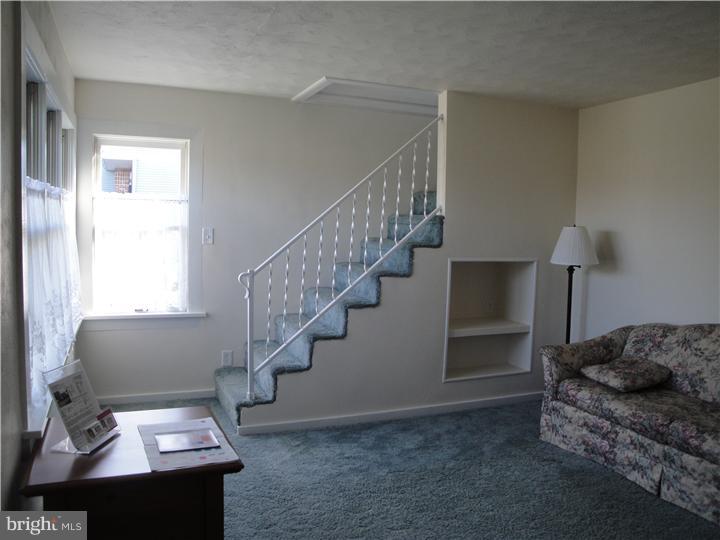 608 Callowhill Road Perkasie, PA 18944 - Photo 5 of 14 Living Room
