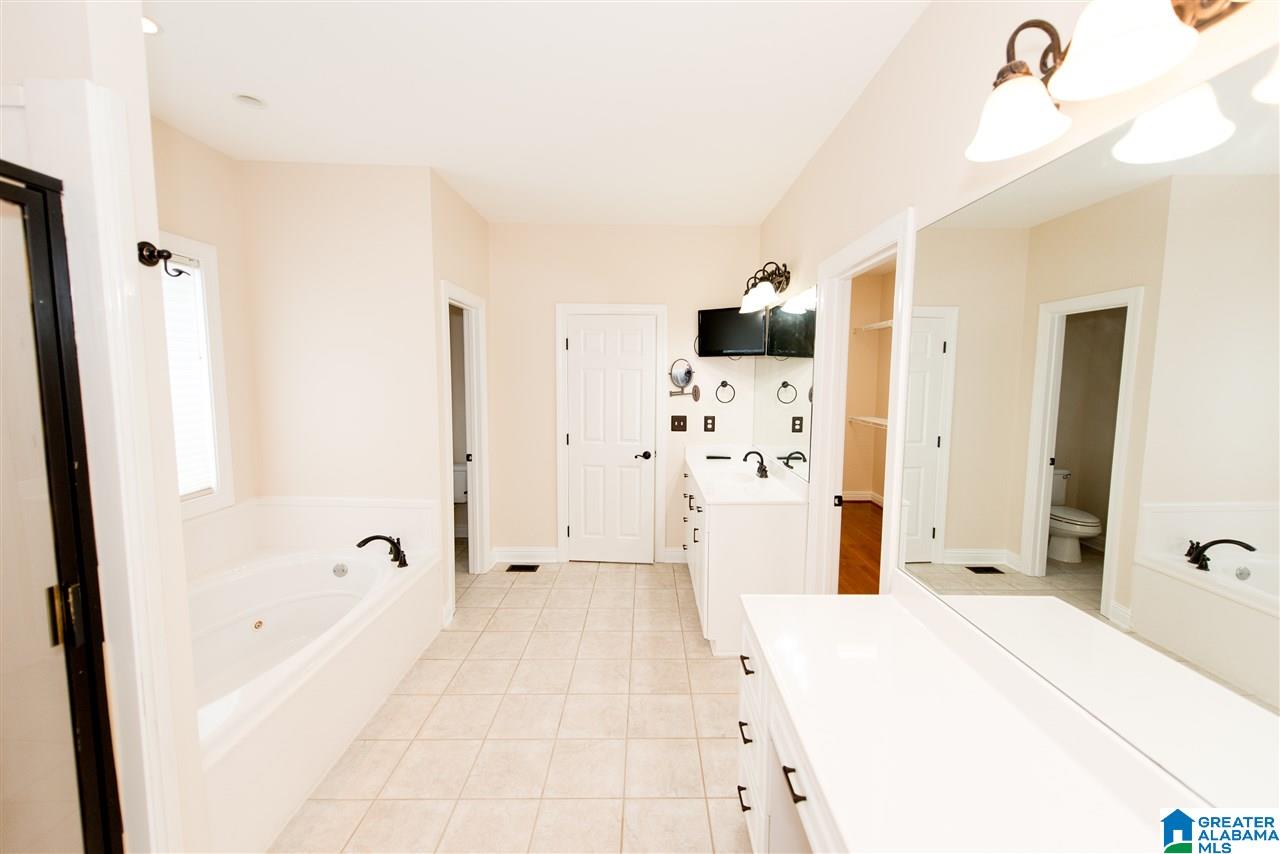 911 Timberline Circle Calera, AL 35040 - Photo 10 of 40