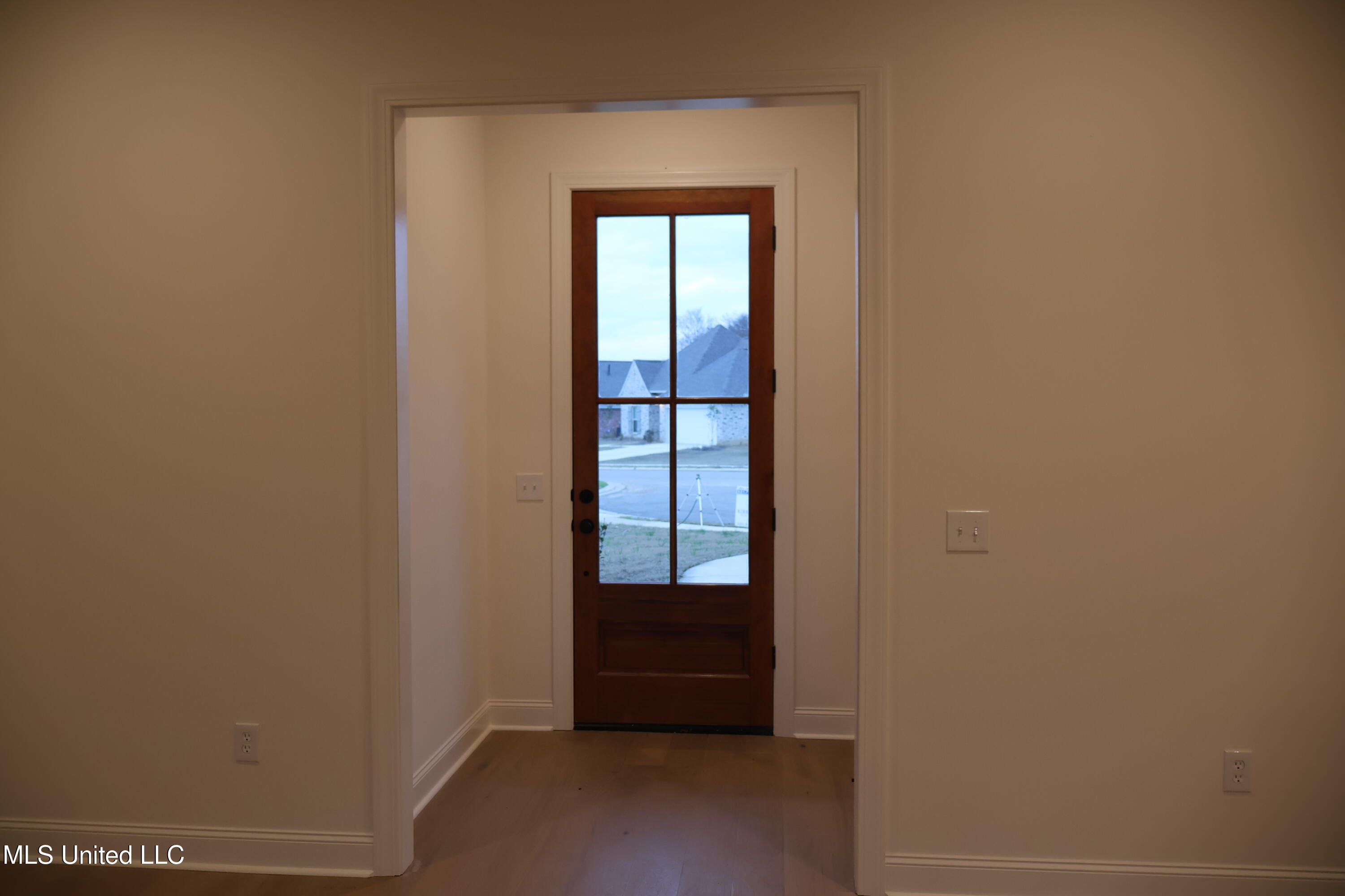 339 Willow Way Canton, MS 39046 - Photo 2 of 17 entry