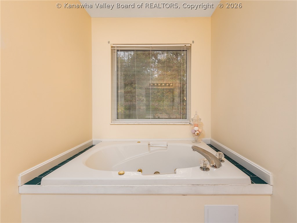 1010 Shawnee Trail Elkview, WV 25071 - Photo 17 of 27 Gallery Image 17