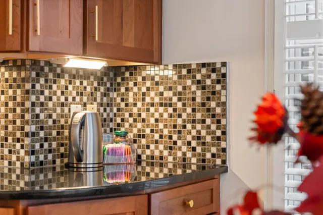 $3,295 | 1008 Portland Avenue, Minneapolis, MN 55404