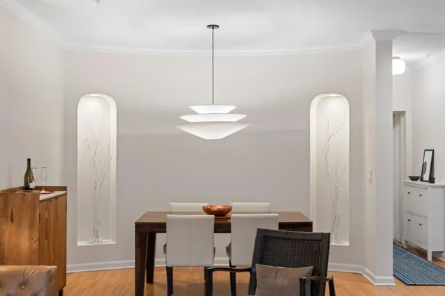 $3,295 | 1008 Portland Avenue, Minneapolis, MN 55404