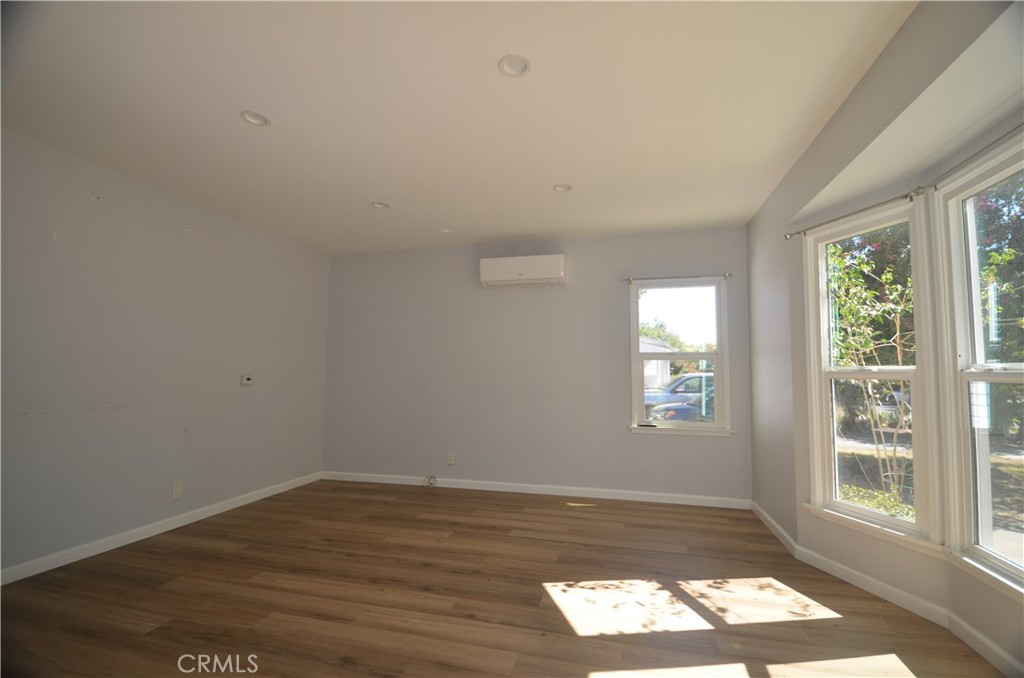7024 Balcom Avenue Reseda, CA 91335 - Photo 4 of 54 Spacious Living Room!