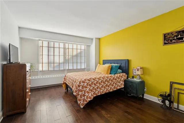 $220,000 | 333 West Meyer Boulevard, Unit 1215, Kansas City, MO 64113