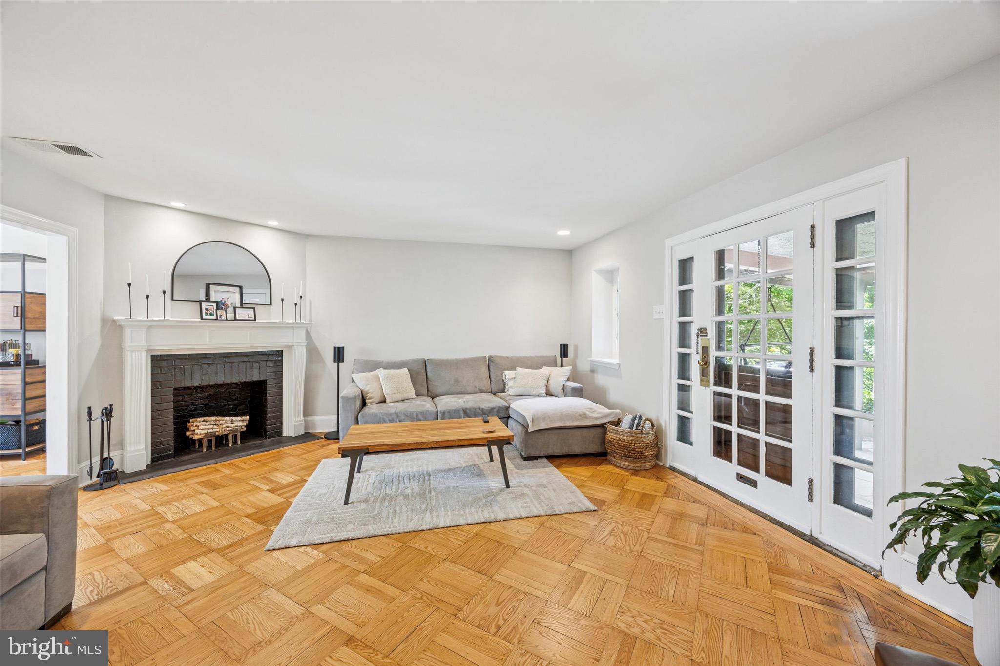 160 Edgehill Road Bala Cynwyd, PA 19004 - Photo 5 of 25 Gallery Image 5