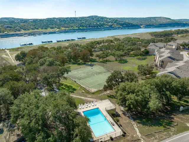 $2,000 | 20980 Waterside Drive, Unit 40, Lago Vista, TX 78645