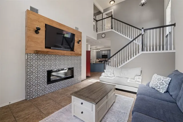 $2,000 | 20980 Waterside Drive, Unit 40, Lago Vista, TX 78645