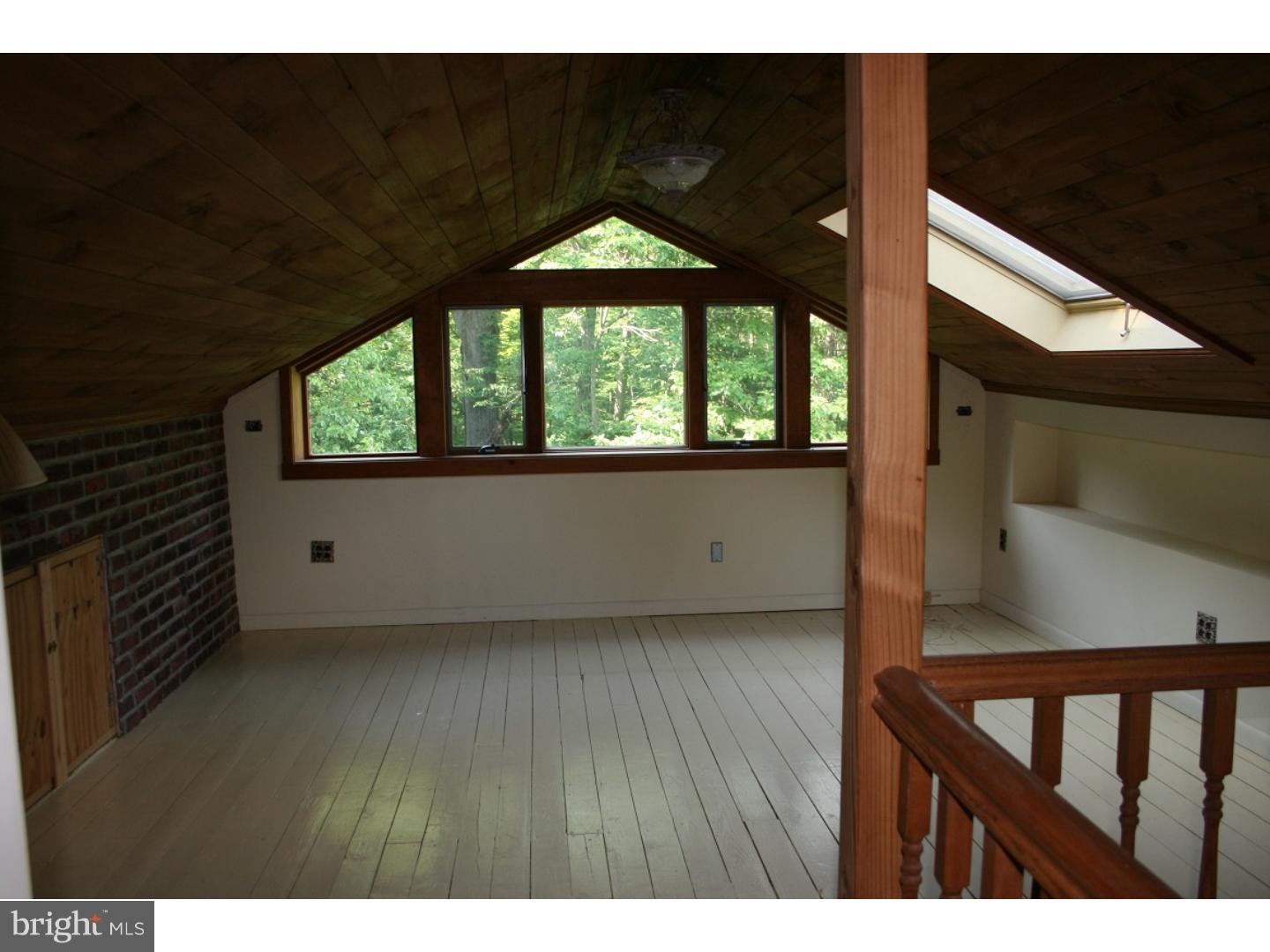 2115 Old Woods Road Green Lane, PA 18054 - Photo 20 of 25 Loft