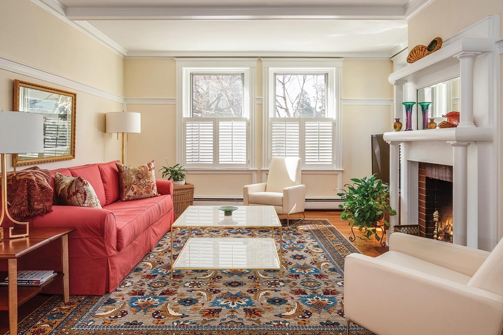 83 Ivy Street, Unit 12 Brookline, MA 02446 - Photo 2 of 7