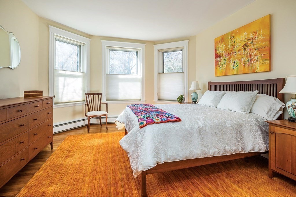83 Ivy Street, Unit 12 Brookline, MA 02446 - Photo 5 of 7