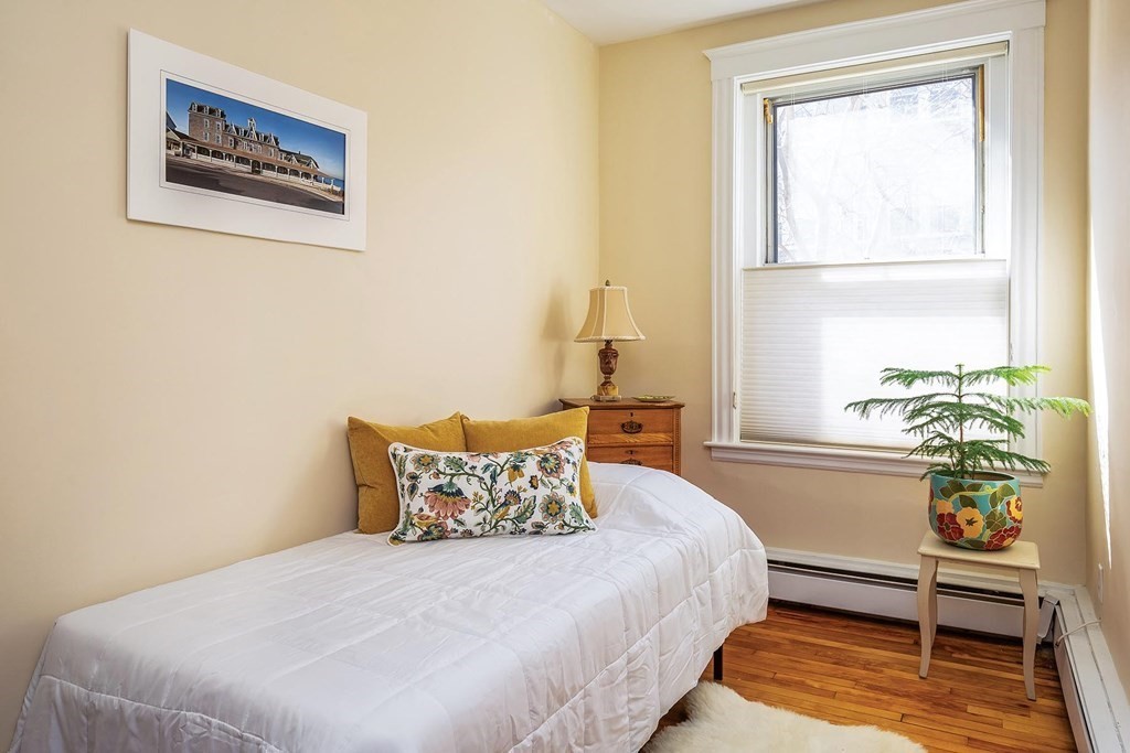 83 Ivy Street, Unit 12 Brookline, MA 02446 - Photo 6 of 7