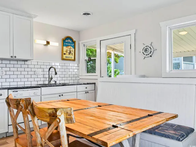 $720,000 | 118 Seaside Drive, Holden Beach, NC 28462