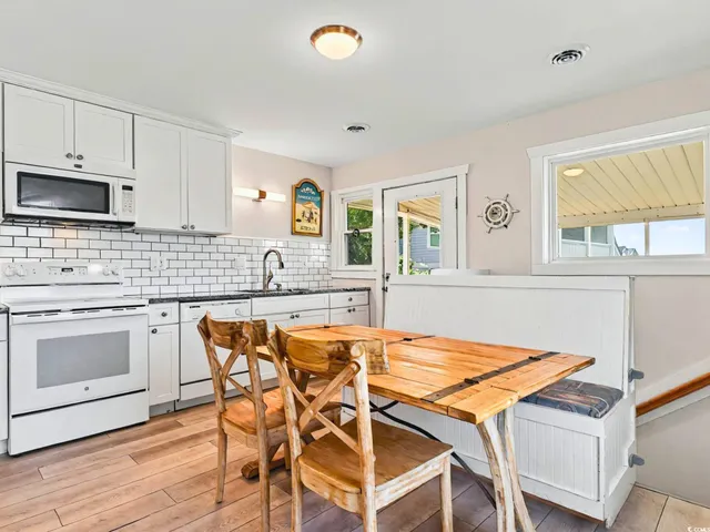 $720,000 | 118 Seaside Drive, Holden Beach, NC 28462