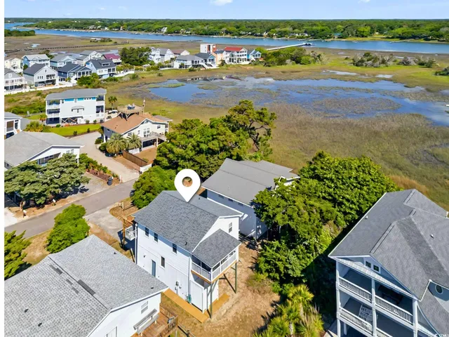 $720,000 | 118 Seaside Drive, Holden Beach, NC 28462