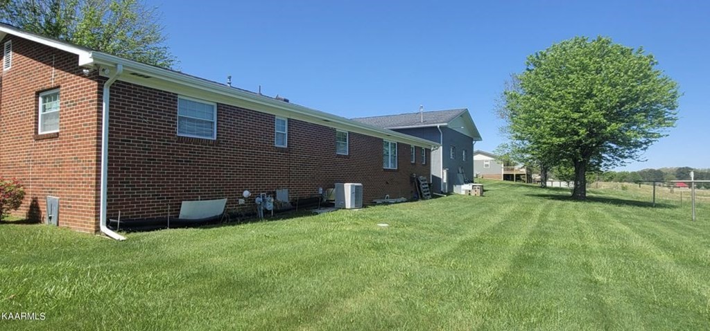 656 Oak Grove Road Madisonville, TN 37354 - Photo 3 of 11 Gallery Image 3