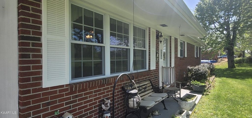 656 Oak Grove Road Madisonville, TN 37354 - Photo 5 of 11 Gallery Image 5
