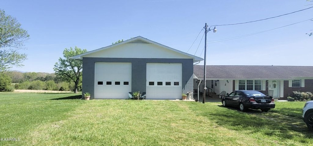656 Oak Grove Road Madisonville, TN 37354 - Photo 8 of 11 Gallery Image 8
