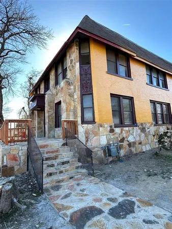 $1,000 | 2260 Hemphill Street, Fort Worth, TX 76110