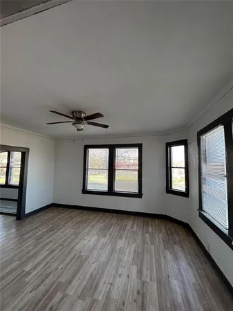 $1,000 | 2260 Hemphill Street, Fort Worth, TX 76110