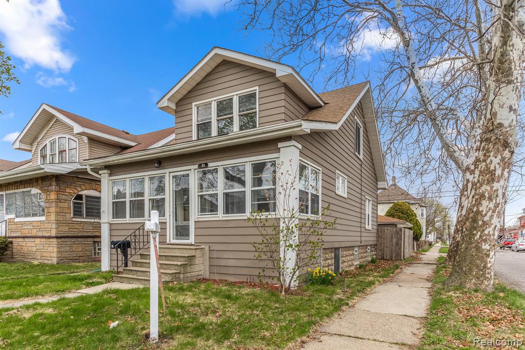 63 Elm Street River Rouge, MI 48218 - Photo 2 of 31