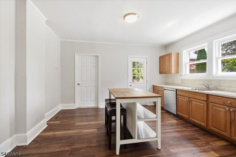 23 William Street Summit, NJ 07901 - Photo 11 of 26 Gallery Image 11