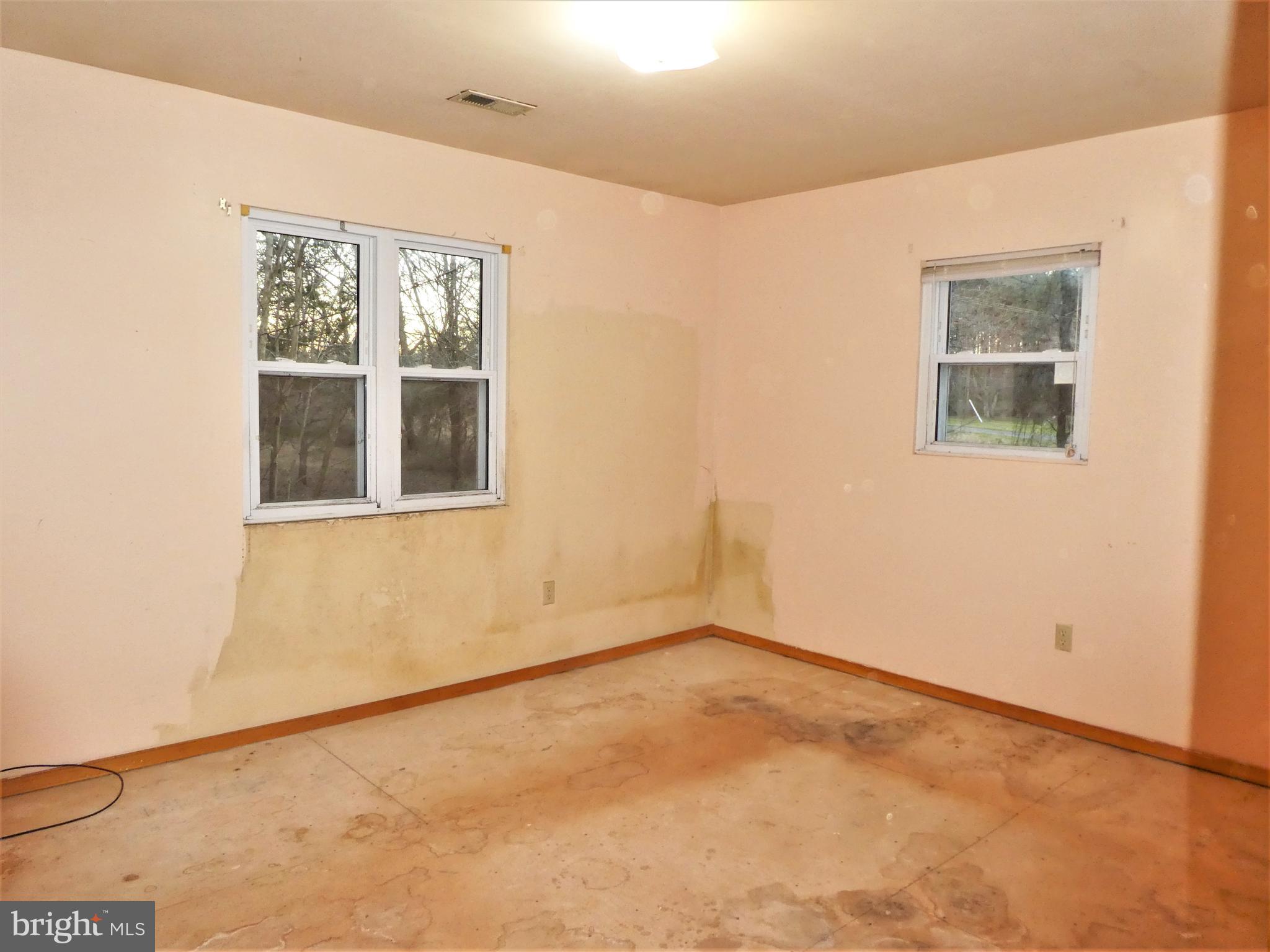 10029 Eggbornsville Road Rixeyville, VA 22737 - Photo 12 of 14 Master bedroom