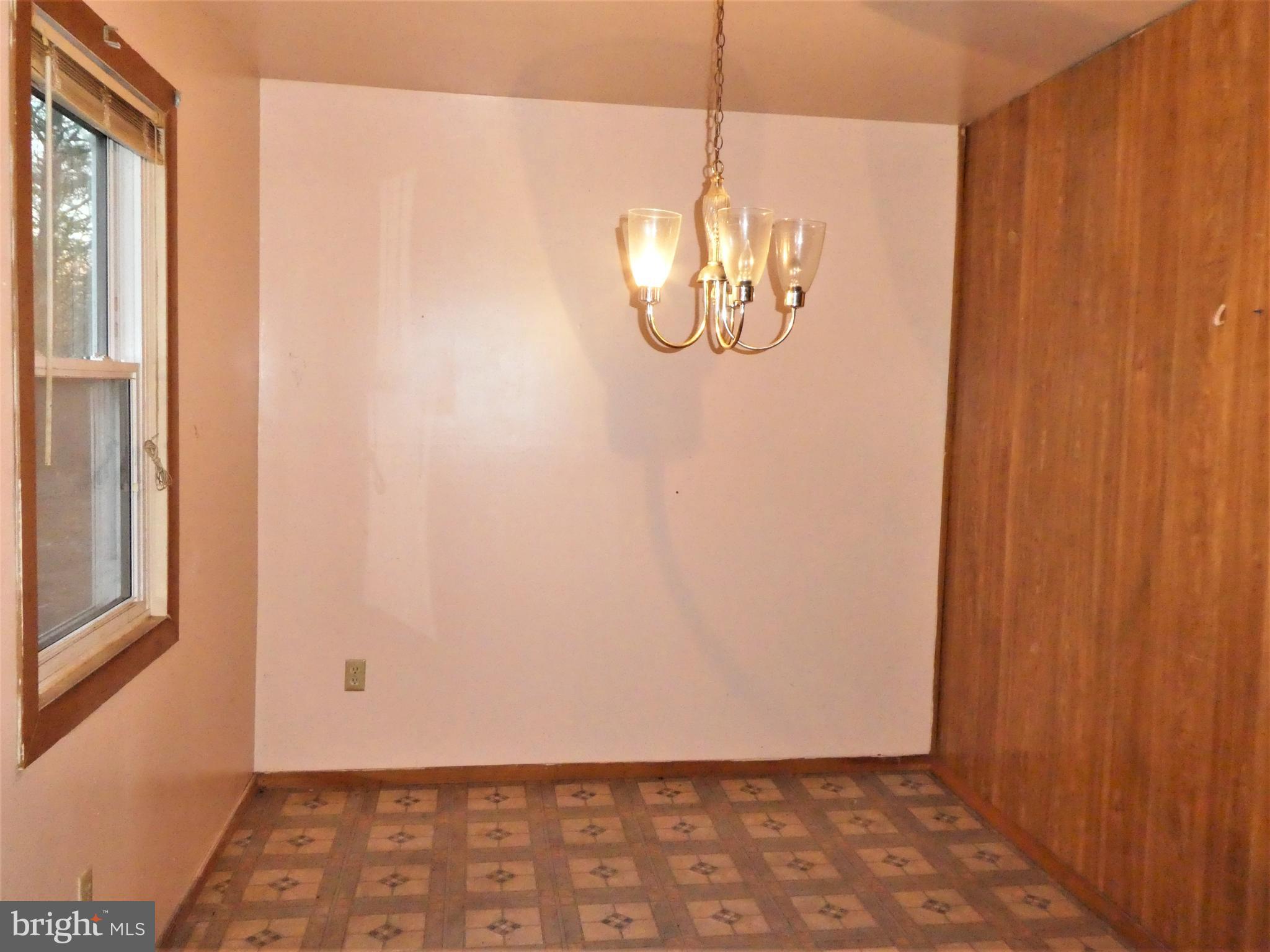 10029 Eggbornsville Road Rixeyville, VA 22737 - Photo 7 of 14 Dining area