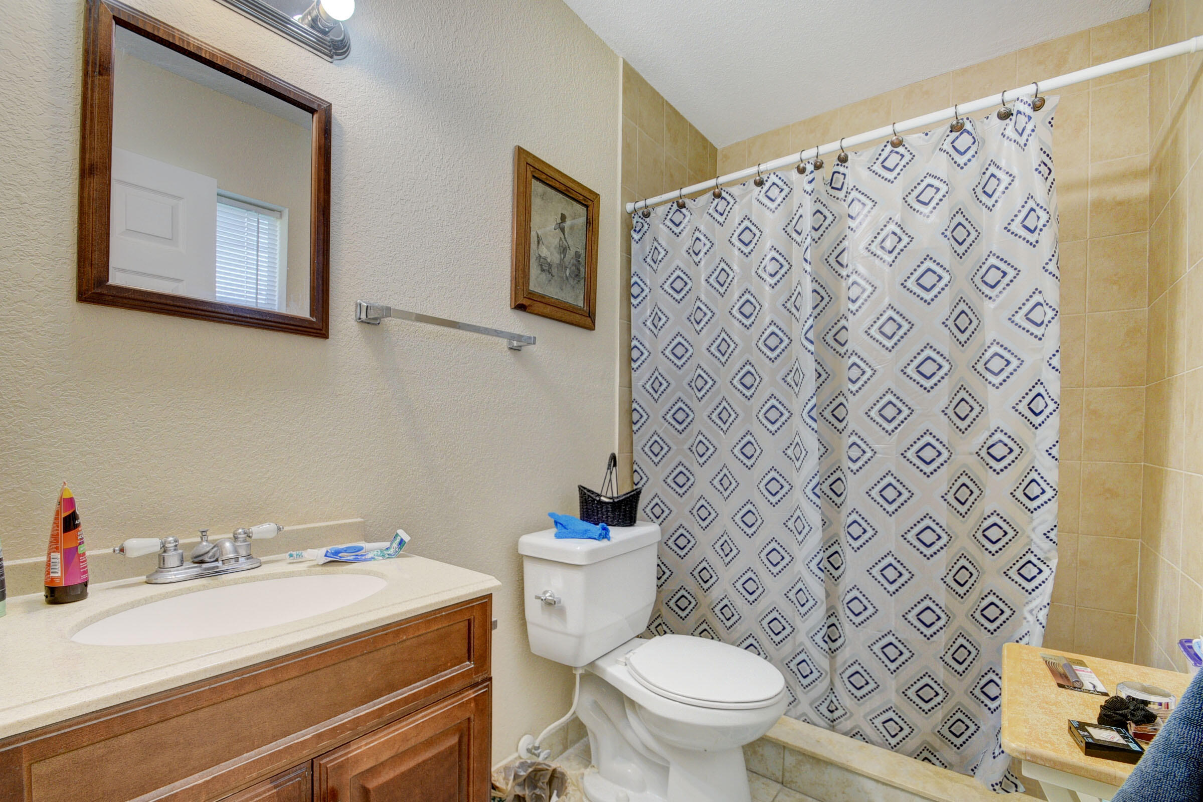 4275 Foss Road Lake Worth, FL 33461 - Photo 23 of 29 Bathroom Guest House