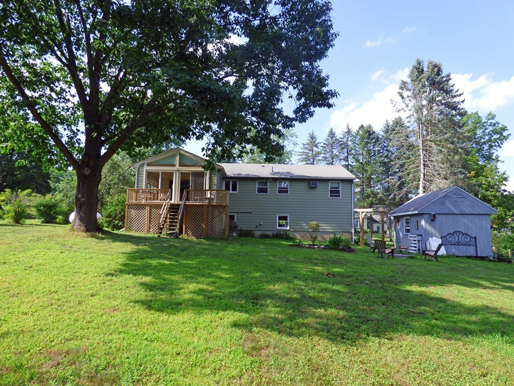 111 Lee Road Deerfield, MA 01373 - Photo 6 of 30 Gallery Image 6