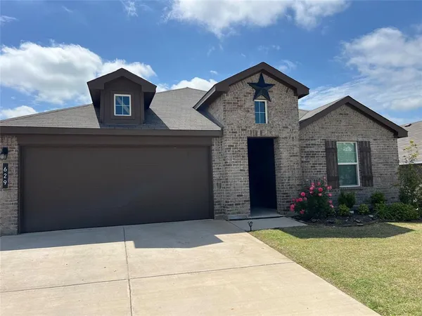 $2,500 | 629 Turtle Crk Pk Trail, Alvarado, TX 76009