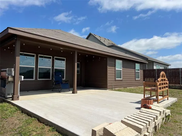 $2,500 | 629 Turtle Crk Pk Trail, Alvarado, TX 76009