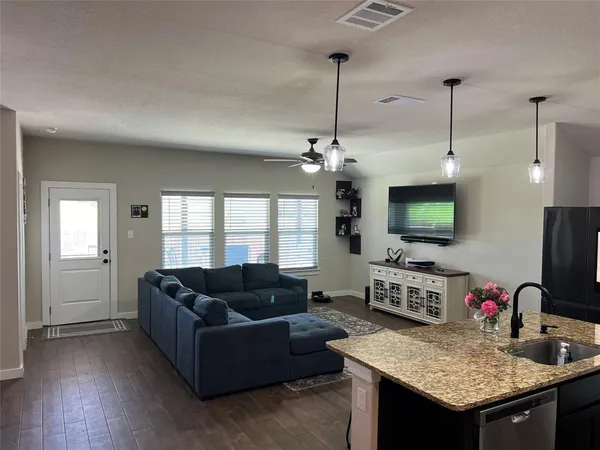 $2,500 | 629 Turtle Crk Pk Trail, Alvarado, TX 76009