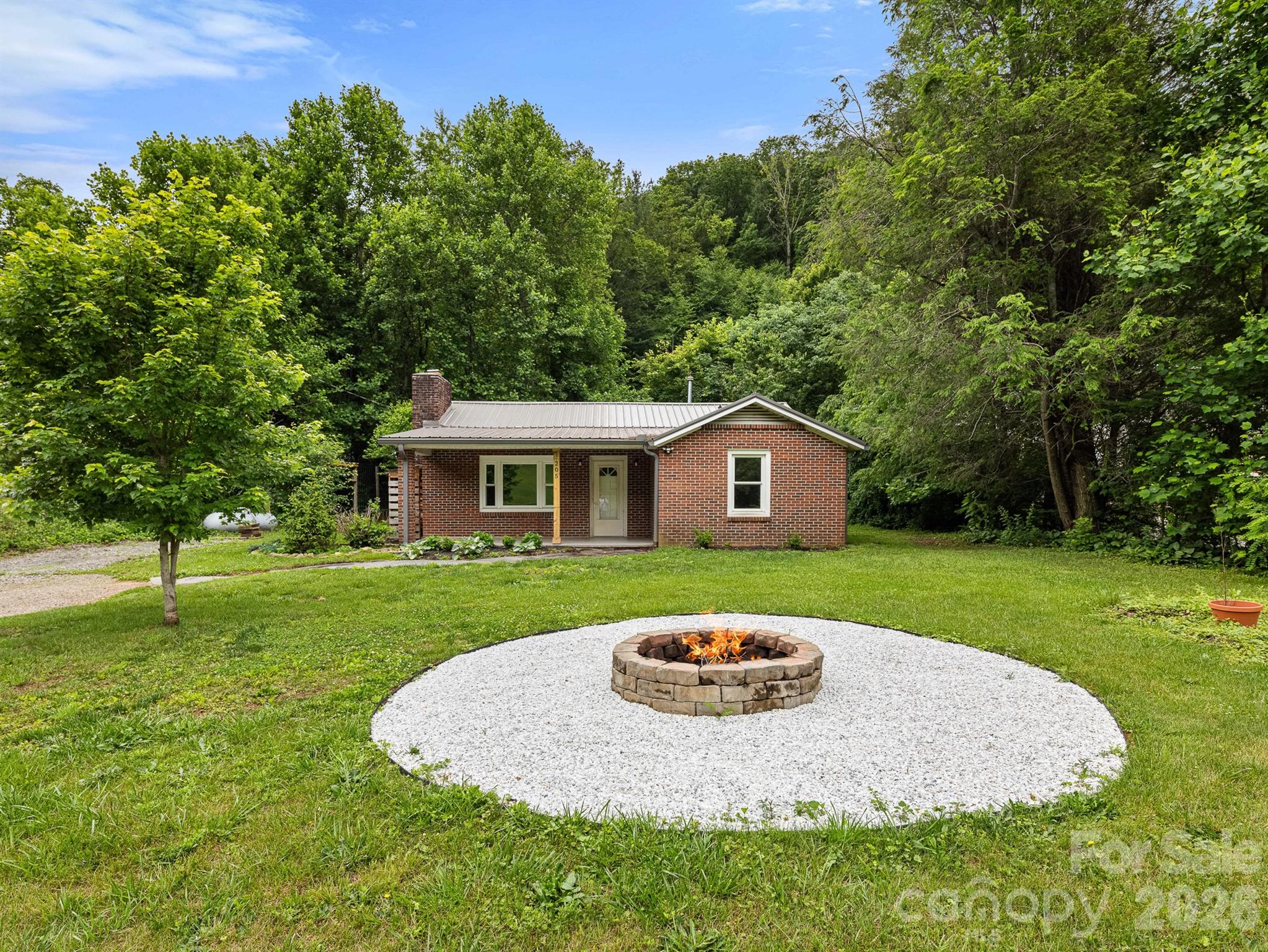 205 Old Fort Road Fairview, NC 28730 - Photo 1 of 22