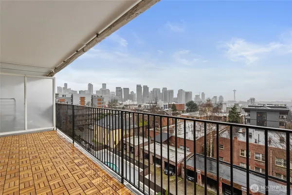 $3,000 | 505 Belmont Avenue East, Unit 501, Seattle, WA 98102