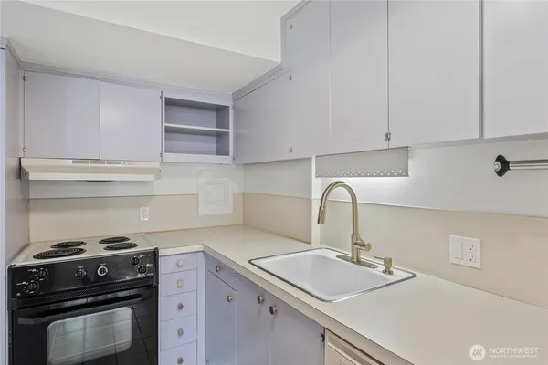 $3,000 | 505 Belmont Avenue East, Unit 501, Seattle, WA 98102