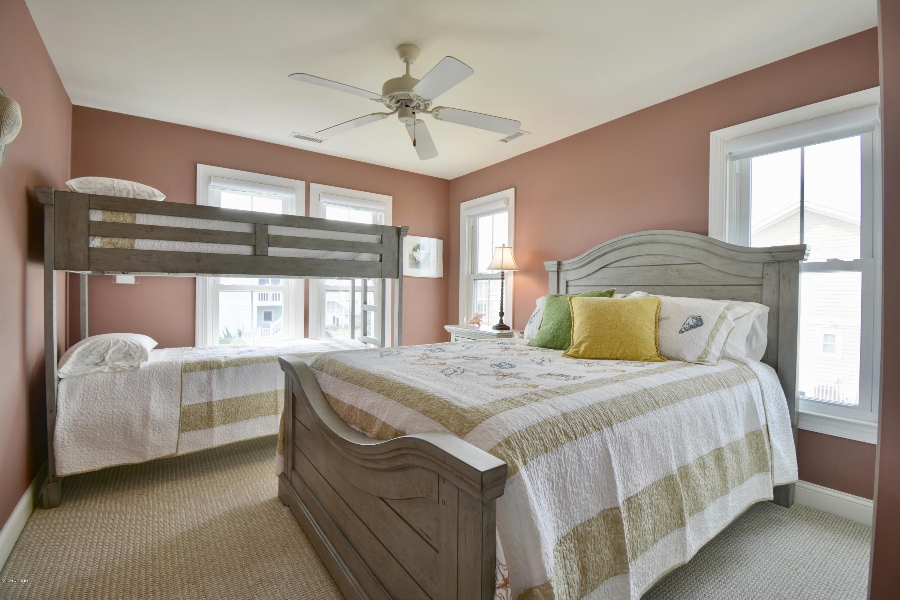 125 Ferry Road Holden Beach, NC 28462 - Photo 37 of 63 125ferry - 22