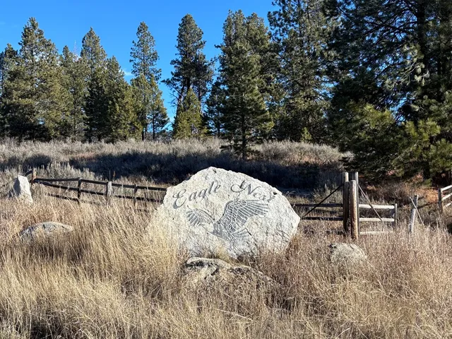 $299,900 | 28 Sarah Way, Unit 9, Cascade, ID 83611