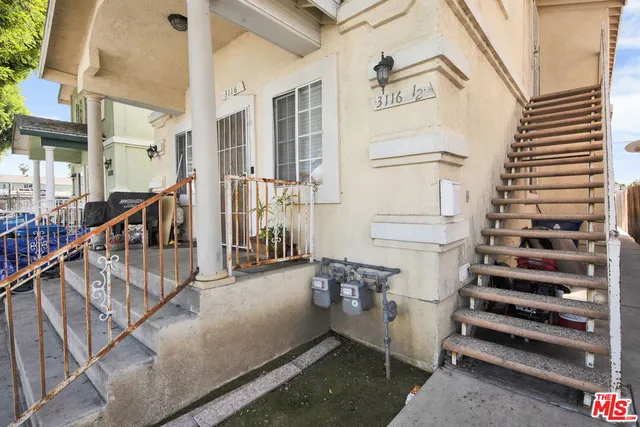 $999,000 | 3116 West Vernon Avenue, Los Angeles, CA 90008