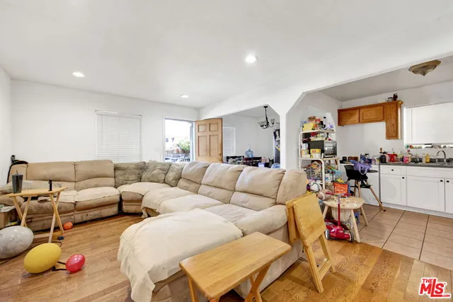 $999,000 | 3116 West Vernon Avenue, Los Angeles, CA 90008